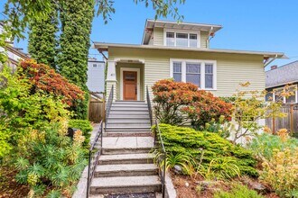 411 NW 56th St in Seattle, WA - Building Photo - Building Photo
