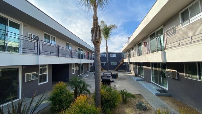 Willow Glen Apartments in San Diego, CA - Building Photo - Interior Photo