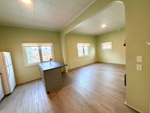 213 1/2 W Park St in Livingston, MT - Foto de edificio - Building Photo