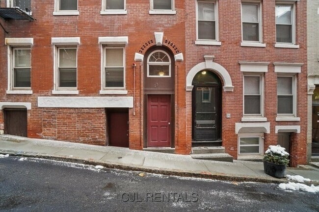 property at 23 Margaret St
