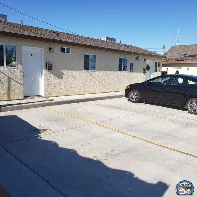 423 S Imperial Ave in Imperial, CA - Building Photo - Building Photo