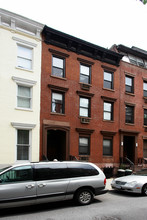 341 W 19th St in New York, NY - Building Photo - Building Photo