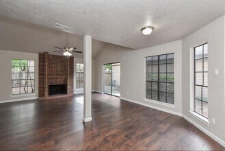 7726 Springville Dr in Houston, TX - Building Photo - Building Photo