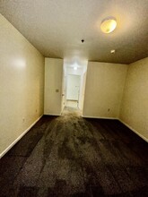 873 Brandon Ave in Pontiac, MI - Building Photo - Building Photo