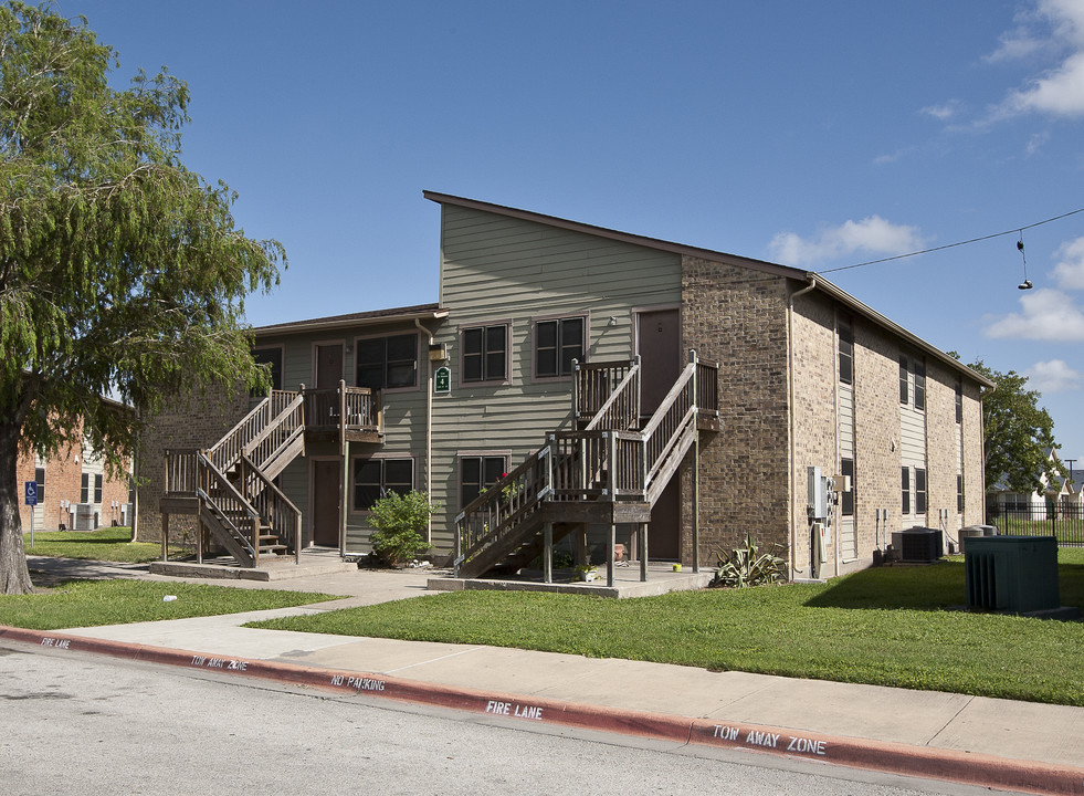 Casa De Manana Apartments in Corpus Christi, TX - Building Photo