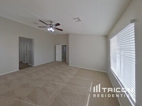 8901 Pine Mission Ave in Las Vegas, NV - Building Photo - Building Photo