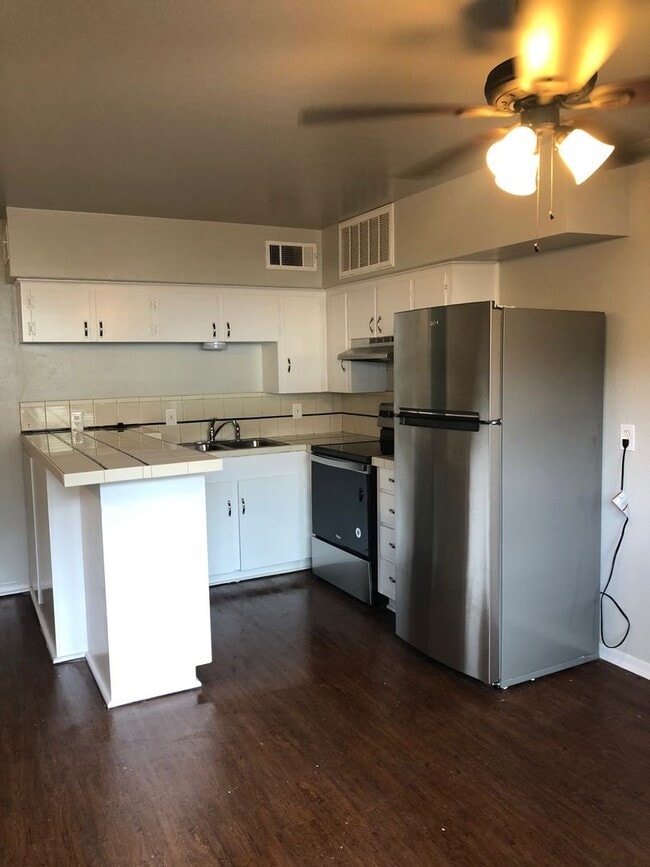 308 Smith St in Grapevine, TX - Building Photo - Building Photo