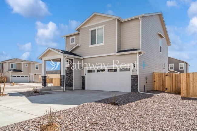 9421 Yampa Ct in Commerce City, CO - Building Photo - Building Photo