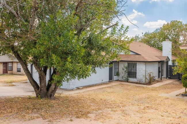 1905 Margalene Way in Austin, TX - Building Photo - Building Photo