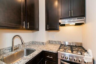 612 W Patterson Ave in Chicago, IL - Building Photo - Building Photo