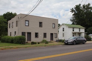 1342 N Main St in Chase City, VA - Building Photo