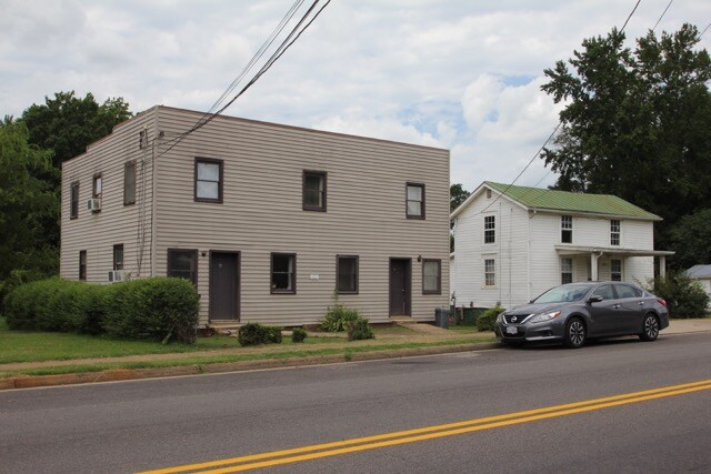 1342 N Main St