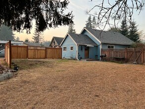 2727 Maytown Rd SW in Olympia, WA - Building Photo - Building Photo