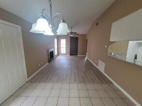 2418 Sherry St in Arlington, TX - Building Photo - Building Photo