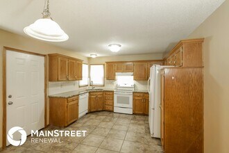 525 Kenneth Ln in Belton, MO - Building Photo - Building Photo