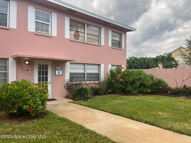 415 Madison Ave in Cape Canaveral, FL - Building Photo - Building Photo