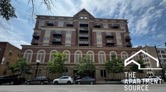 1324 W Morse Ave, Unit 609 in Chicago, IL - Building Photo