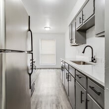 912 Isbell Rd in Fort Worth, TX - Foto de edificio - Building Photo