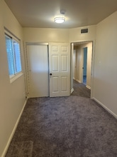 1205 W 97th St in Los Angeles, CA - Building Photo - Building Photo