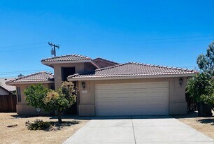 13205 Santa Ysabel Dr in Desert Hot Springs, CA - Building Photo