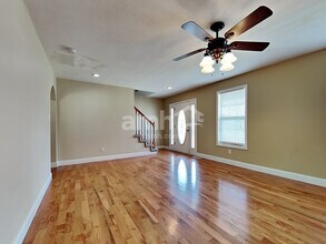 8131 Broken Rock Ln in Knoxville, TN - Foto de edificio - Building Photo