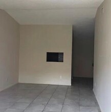 3124 Bloomingdale Villas Ct in Brandon, FL - Building Photo - Building Photo