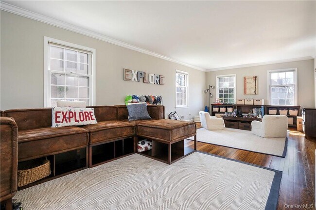 59 Clinton Ave in Rye, NY - Building Photo - Building Photo