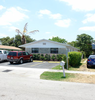 101-103 NW 28th Ter in Fort Lauderdale, FL - Building Photo