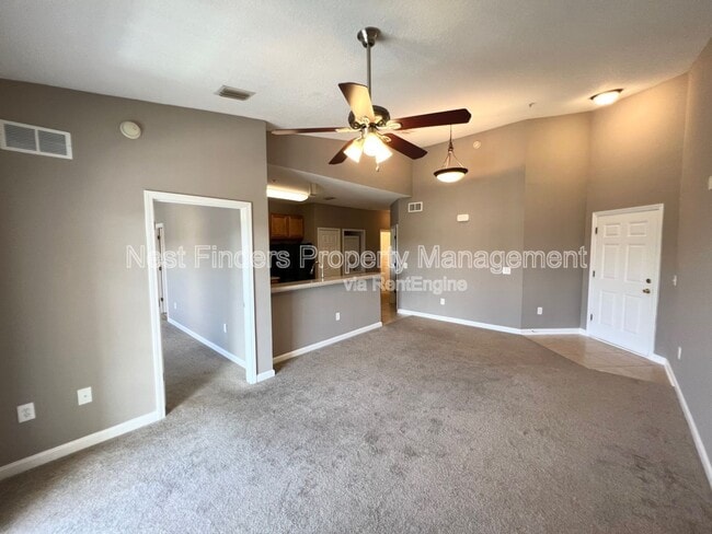8210 Green Parrot Rd