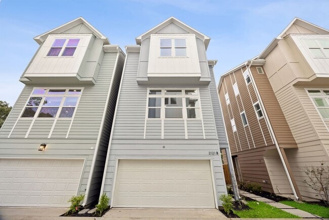 property at 2121 A Hoskins Dr