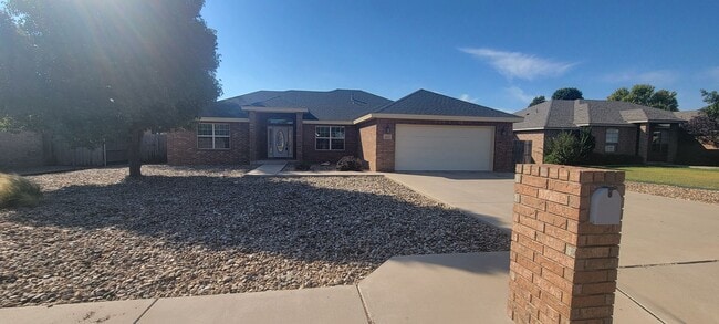 2117 Jadyn Ln