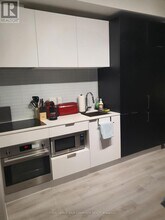 33-733 Helendale Ave in Toronto, ON - Building Photo - Building Photo