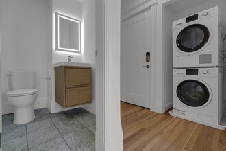 1066 Commonwealth Ave, Unit 4000 in Boston, MA - Building Photo - Building Photo