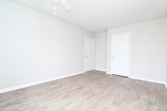 10151 Guidy Ln in Pensacola, FL - Building Photo - Building Photo
