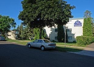 Hidden Valley Apartments in St. Paul, MN - Building Photo - Building Photo