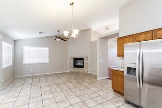 245 Marks St in Henderson, NV - Building Photo - Building Photo