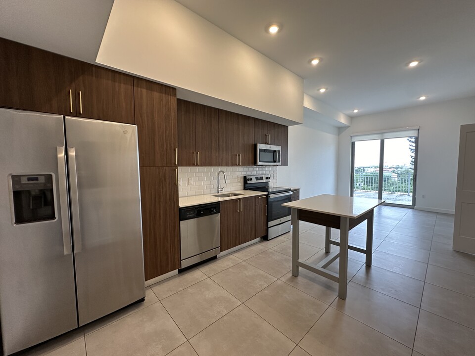 1235 NW 2nd Ave, Unit A7 in Miami, FL - Building Photo