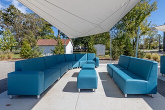 Big Emma Apartments in Springdale, AR - Building Photo - Building Photo