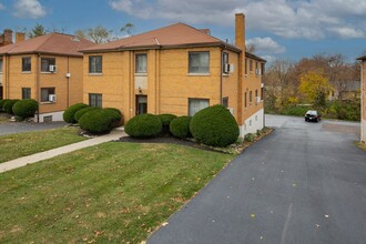 2314 Dixie Hwy in Fort Mitchell, KY - Foto de edificio - Interior Photo