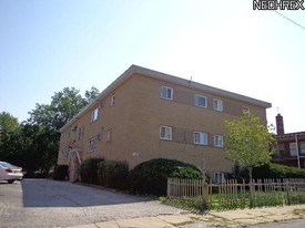 1385 W 95th St Apartamentos