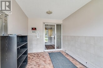 9 Princess St in Orangeville, ON - Building Photo - Building Photo