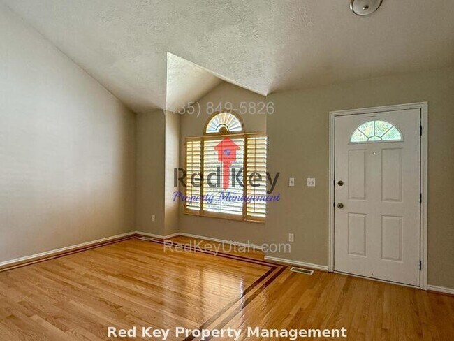 991 Whitaker Dr in Tooele, UT - Building Photo - Building Photo