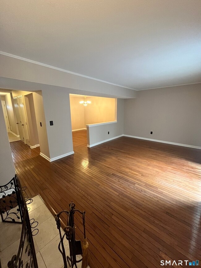 25 Padanaram Rd in Danbury, CT - Building Photo - Building Photo