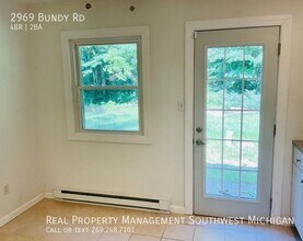 2969 Bundy Rd in Coloma, MI - Building Photo - Building Photo