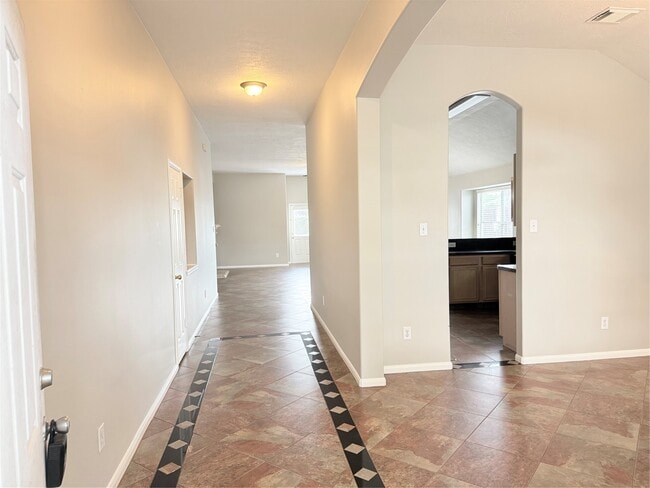 21514 Juniper Meadows Dr