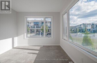 2307 Watercolours Way in Ottawa, ON - Building Photo - Building Photo