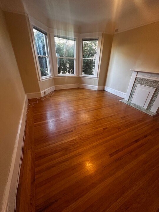 16-22-22 Dearborn St in San Francisco, CA - Building Photo