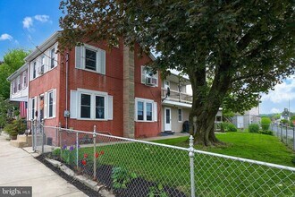 1102 Lancaster Ave, Unit Front in Columbia, PA - Building Photo - Building Photo