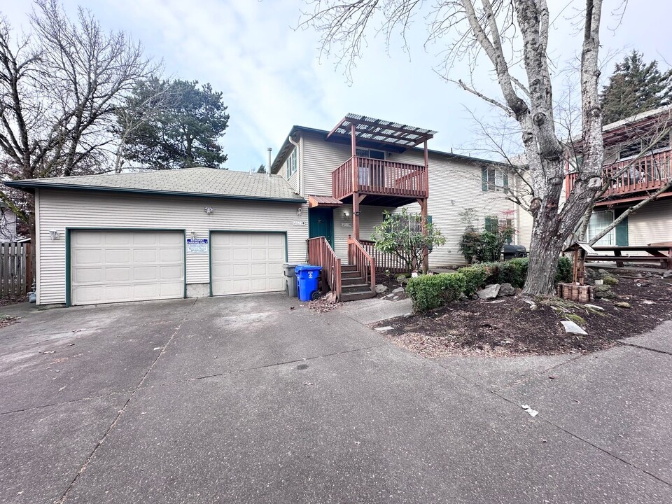 2629 SE 174th Ave in Portland, OR - Building Photo