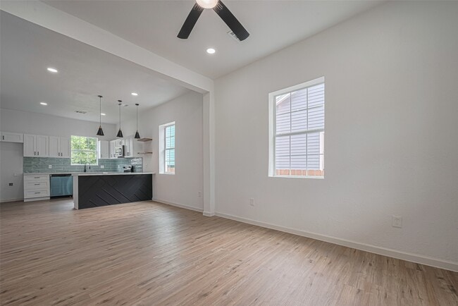 property at 1014 13th St